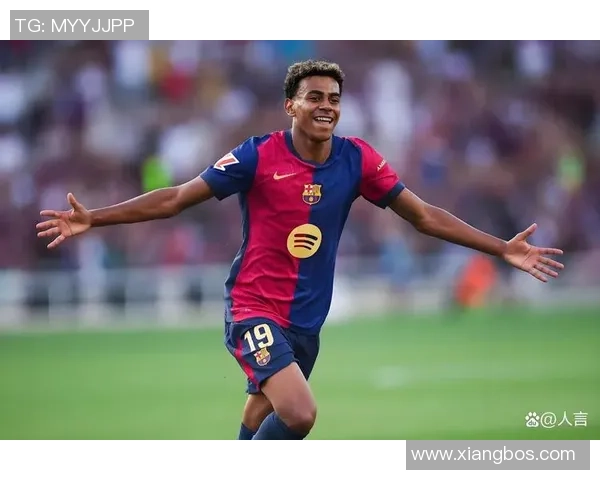 足球界几位大满贯球星的传奇成就与历史地位分析